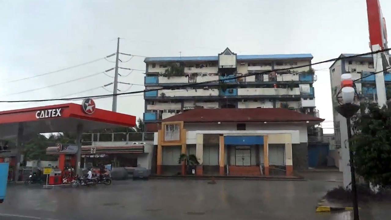 Hong Kong to Manilla + Blowjob!