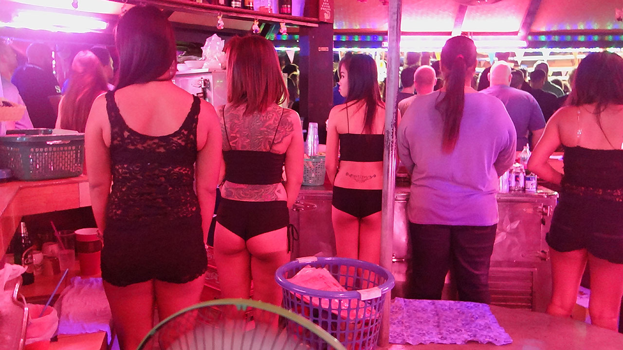 Cute Asses at Thai Boxing Event