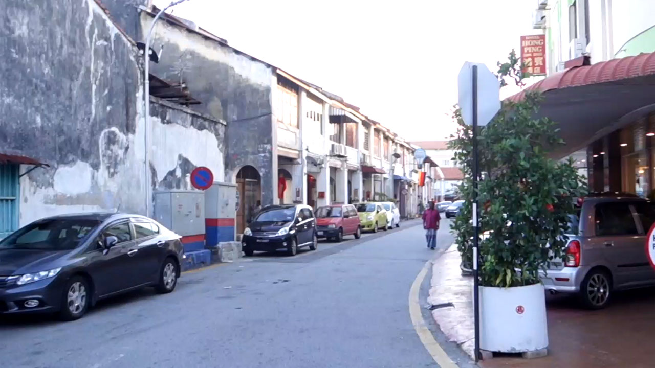 Walk in the City - Next Stop?