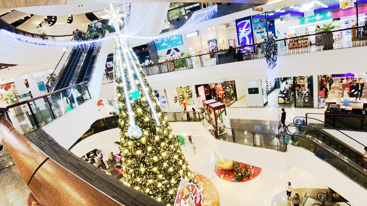 Central Festival Pattaya Mall at Christmas