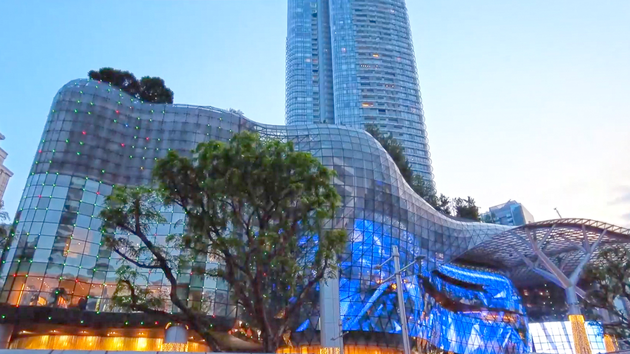 Ion Orchard Shopping Mall Subway Walk