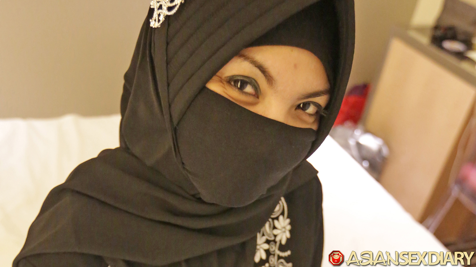 malaysian hijab wife in tel aviv