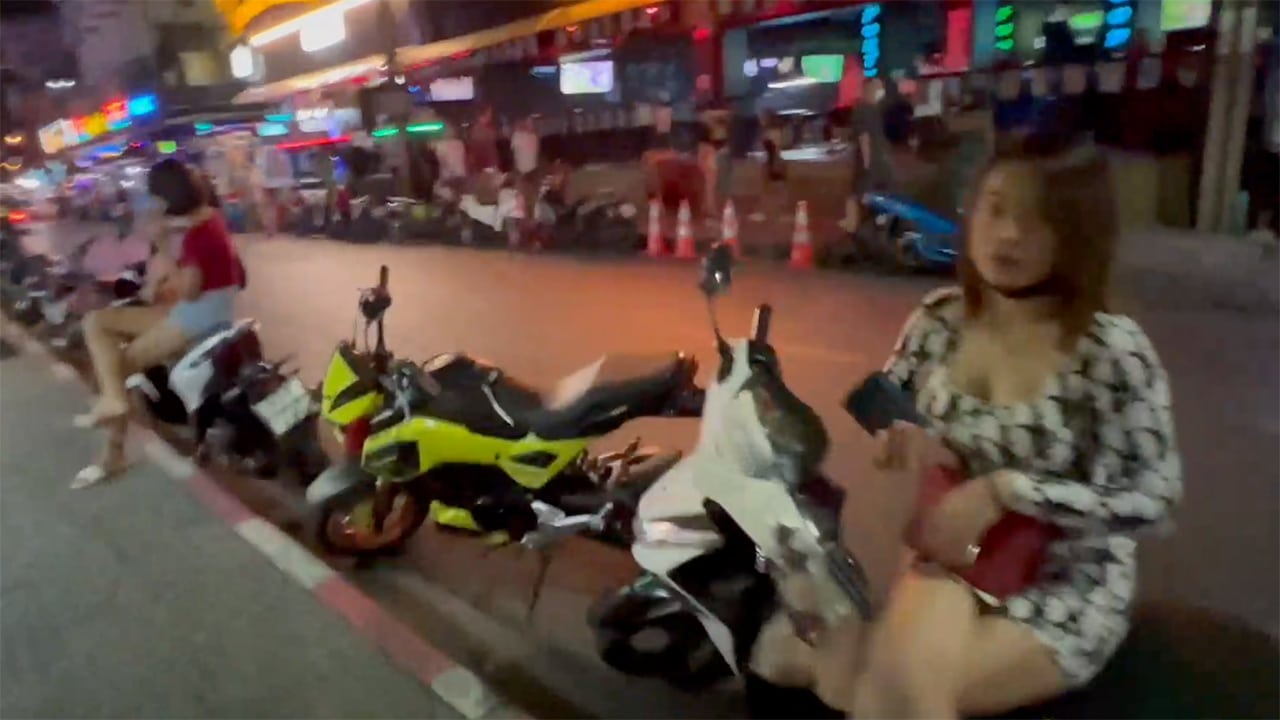 Life in Bangkok at Night Is So Much Better