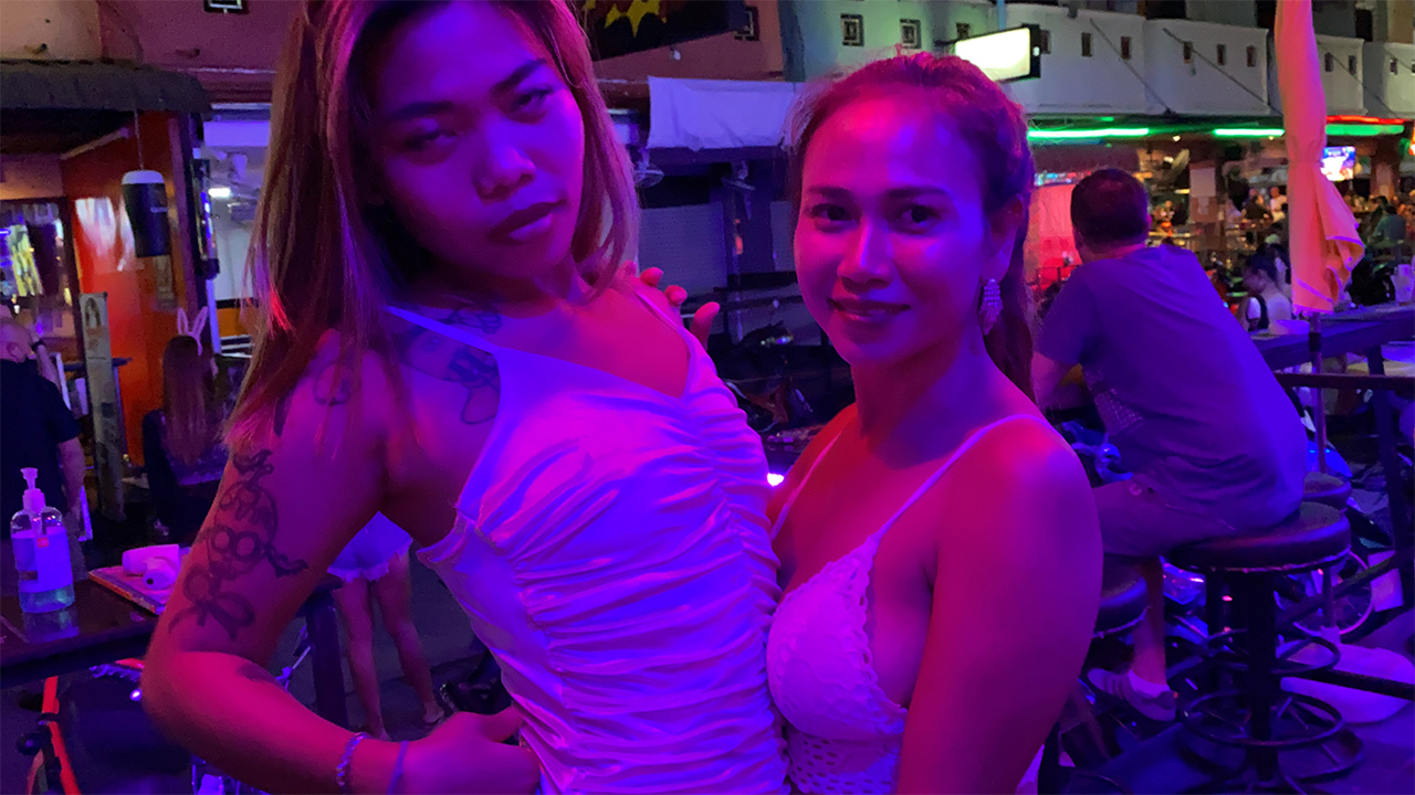 HORNY GIRLS DANCING At Club in Pattaya on Asian Sex Diary Official