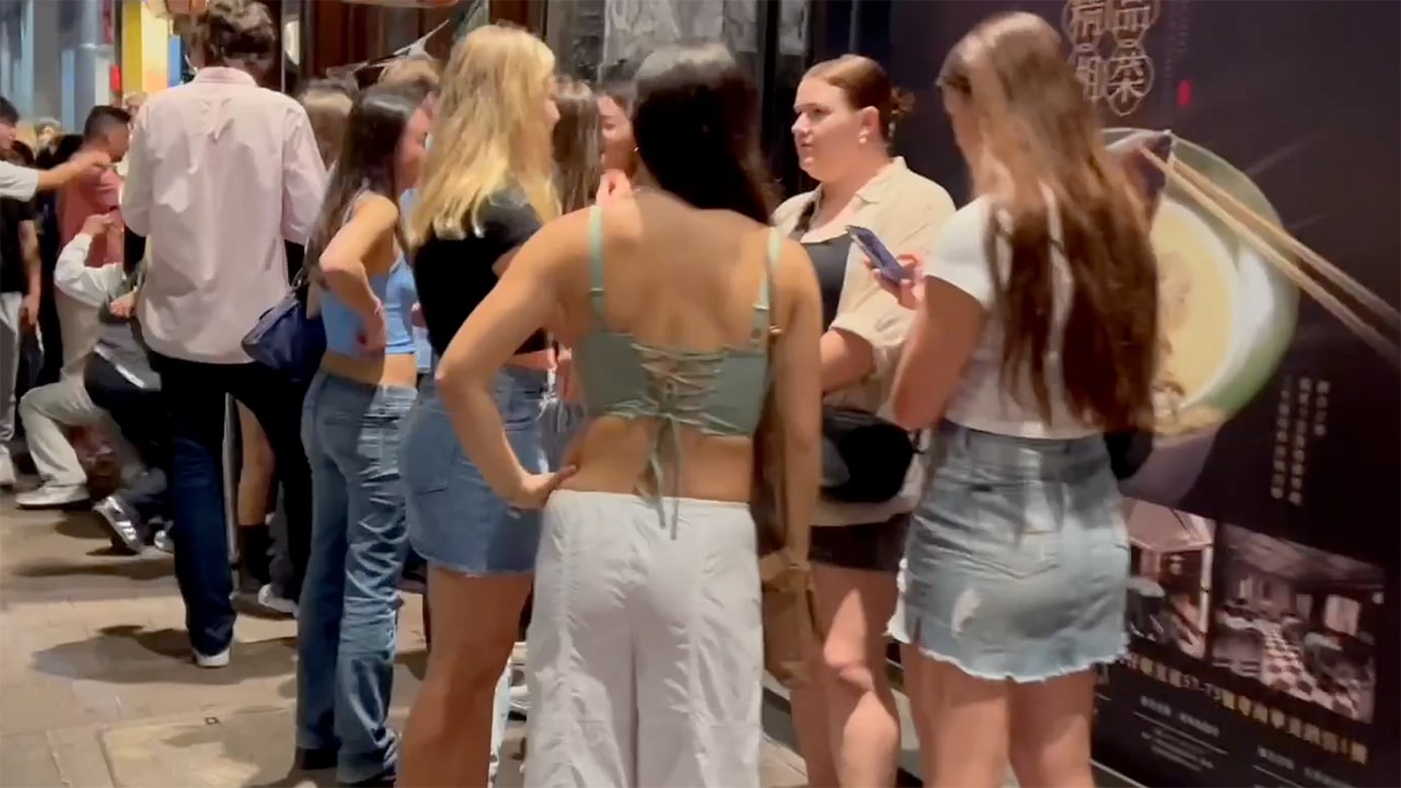 Hong Kong Tourists Girls