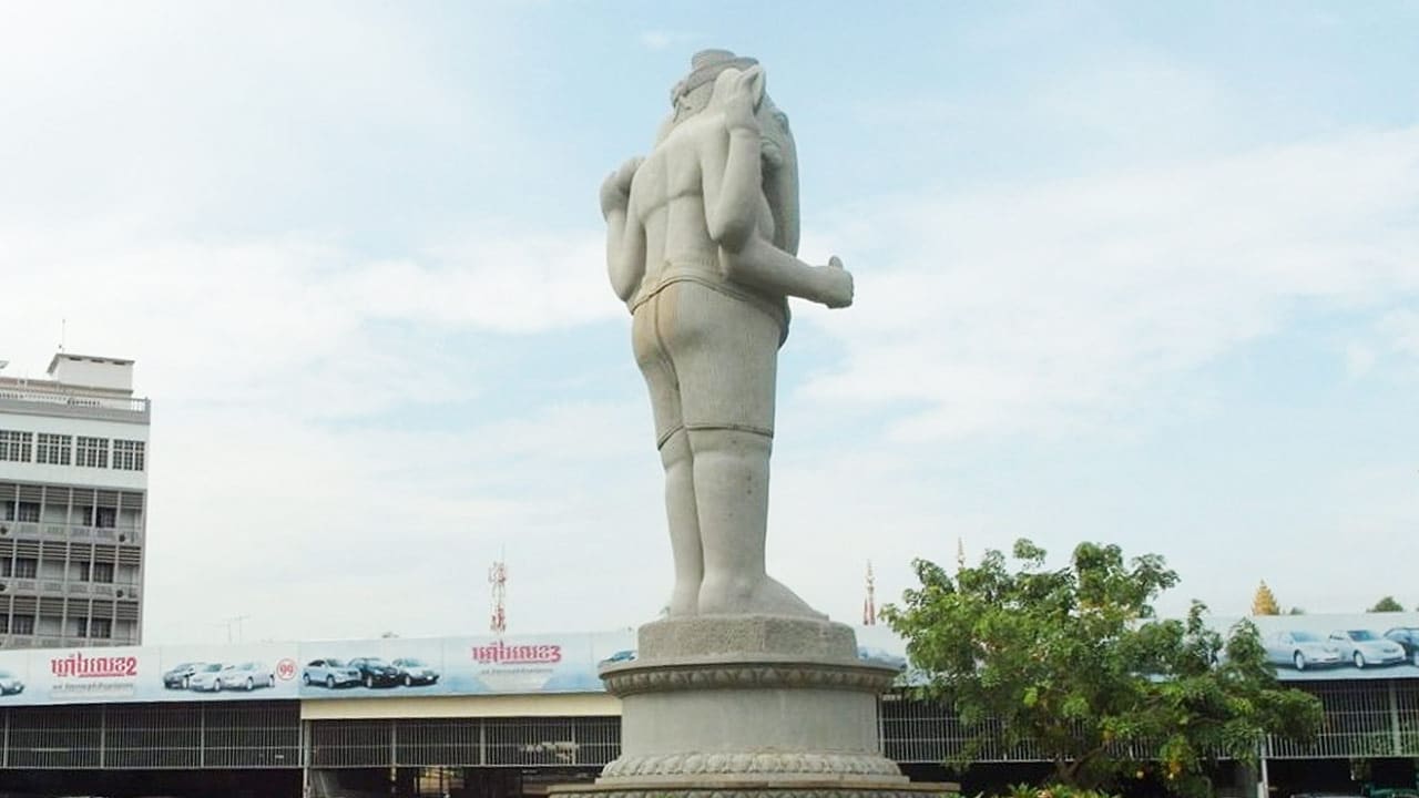 Image of Elephant Man statue upon Phnom Penh Cambodia arrival